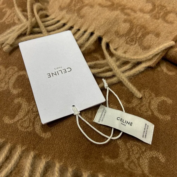 スーパーコピー セリーヌ マフラー