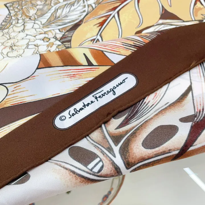 スーパーコピー フェラガモ マフラー