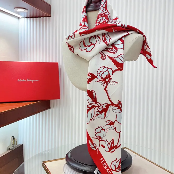 スーパーコピー フェラガモ マフラー