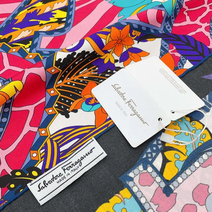 スーパーコピー フェラガモ マフラー