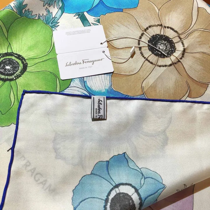 スーパーコピー フェラガモ マフラー