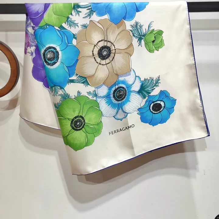 スーパーコピー フェラガモ マフラー