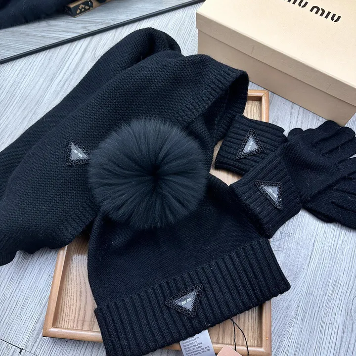 スーパーコピー ミュウミュウ マフラー