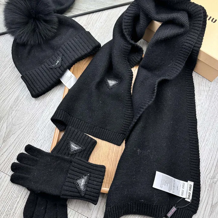 スーパーコピー ミュウミュウ マフラー