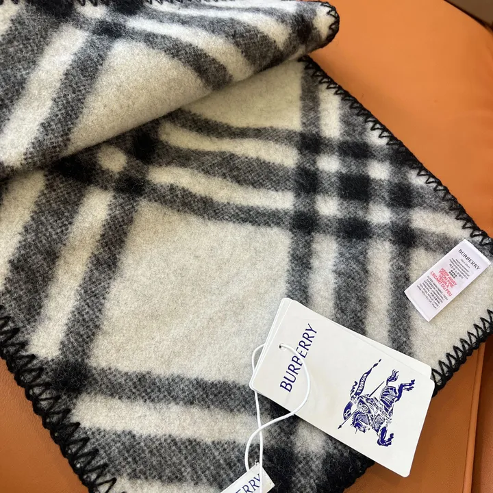 スーパーコピー バーバリー ス マフラー