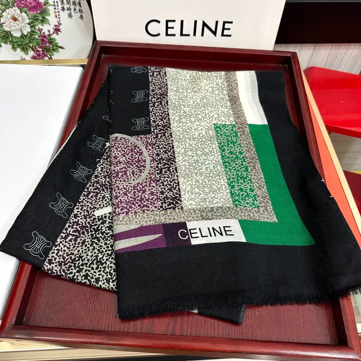 スーパーコピー セリーヌ マフラー