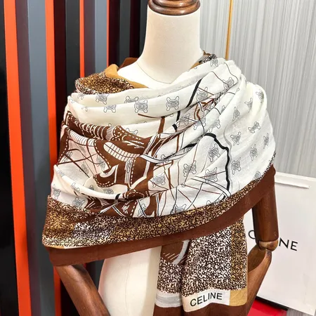 スーパーコピー セリーヌ マフラー