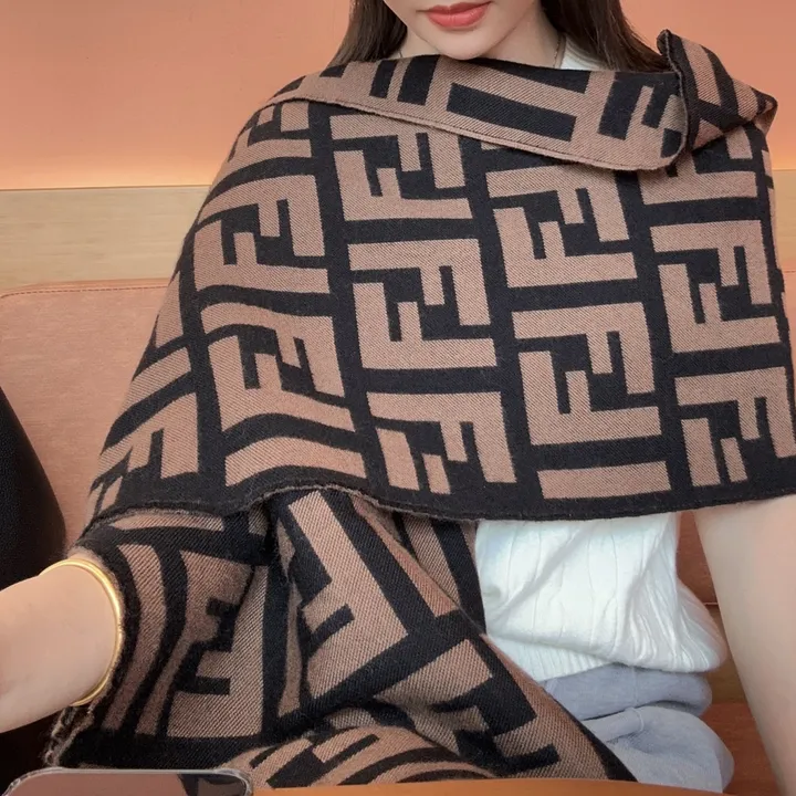 スーパーコピー フェンディ マフラー