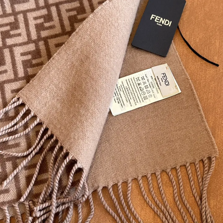 スーパーコピー フェンディ マフラー