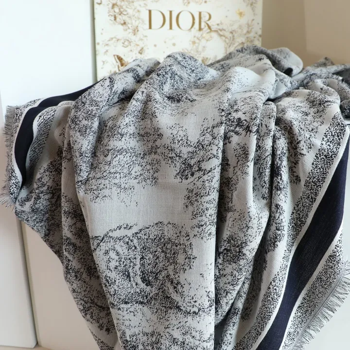 スーパーコピー ディオール マフラー