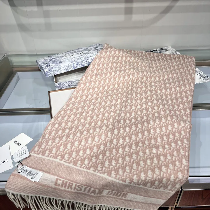 スーパーコピー ディオール マフラー