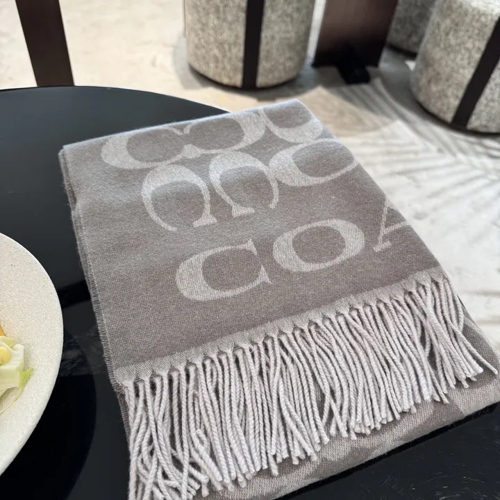 スーパーコピー コーチ マフラー