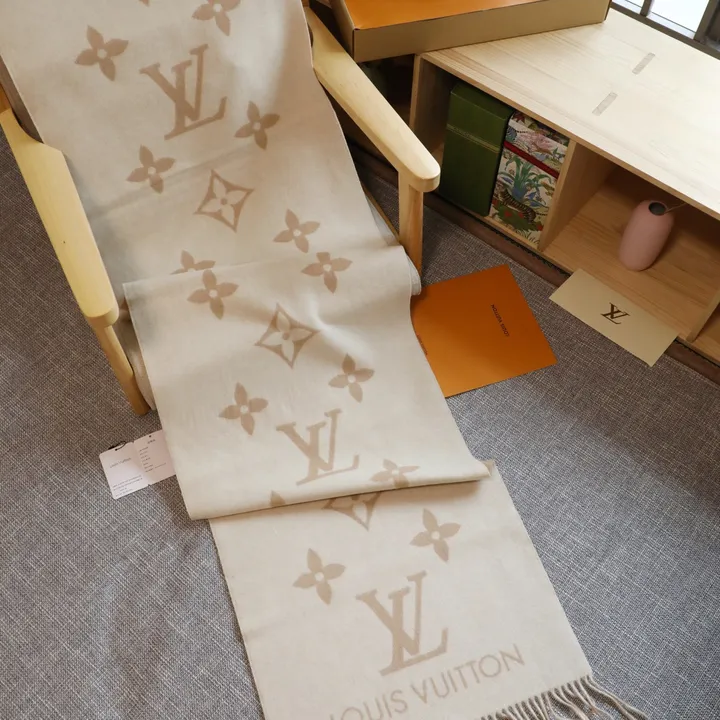 スーパーコピー ルイヴィトン マフラー