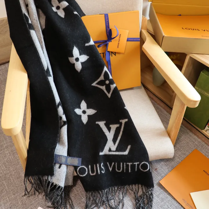 スーパーコピー ルイヴィトン マフラー