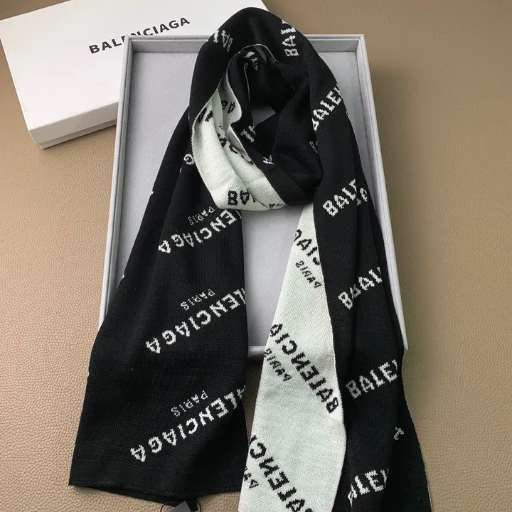 スーパーコピー バレンシアガ マフラー