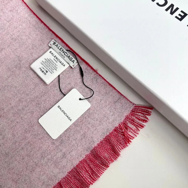 スーパーコピー バレンシアガ マフラー