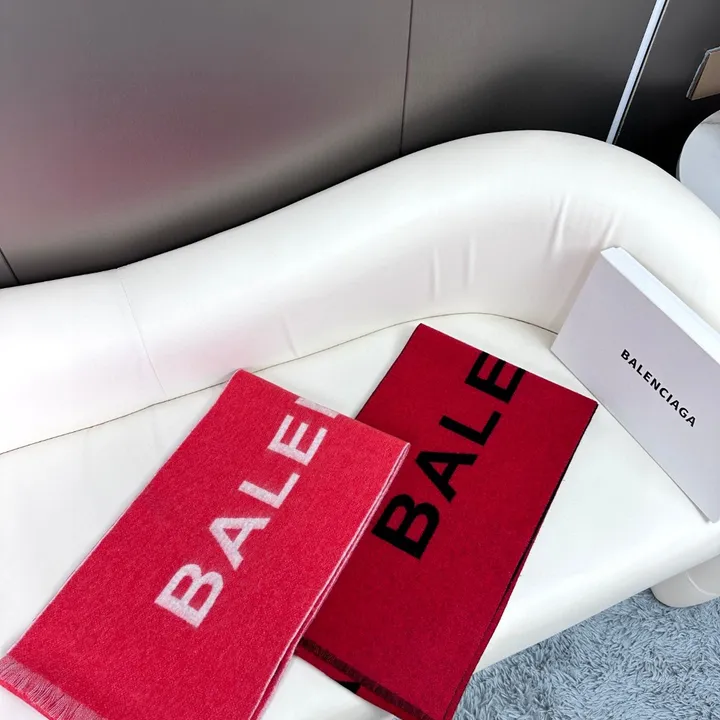 スーパーコピー バレンシアガ マフラー