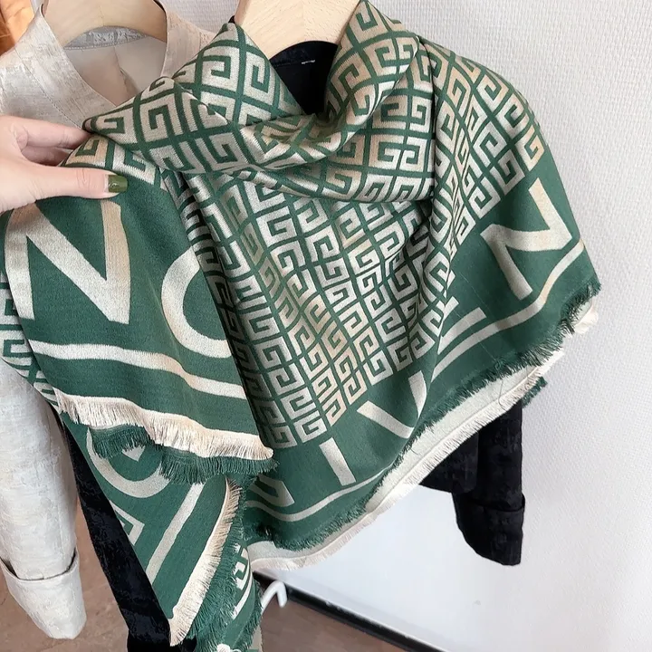 スーパーコピー ジバンシィ マフラー