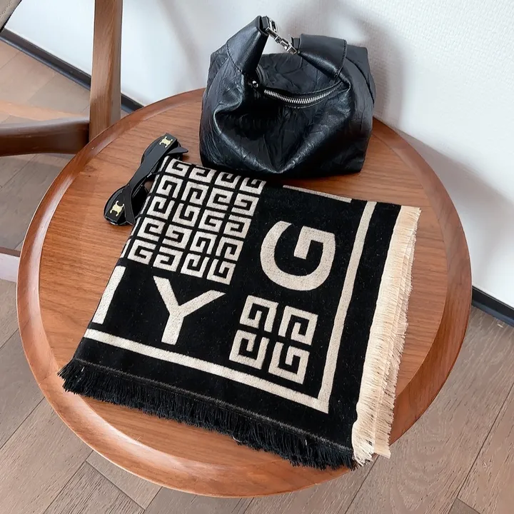 スーパーコピー ジバンシィ マフラー