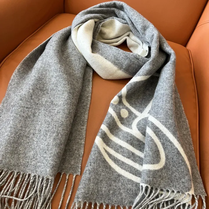 スーパーコピー ヴィヴィアン・ウエストウッド マフラー