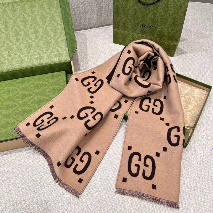 スーパーコピー グッチ マフラー