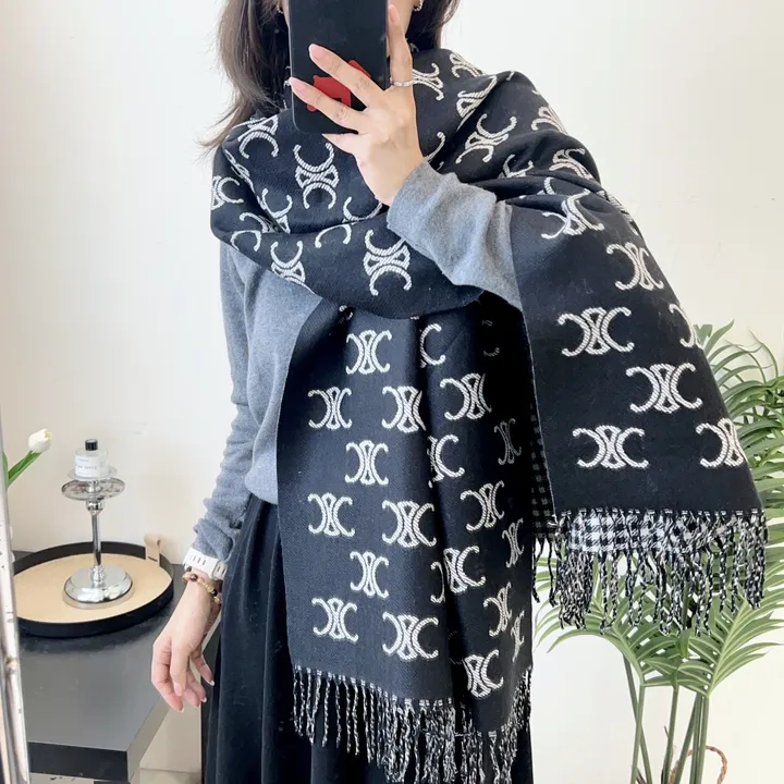 スーパーコピー セリーヌ マフラー