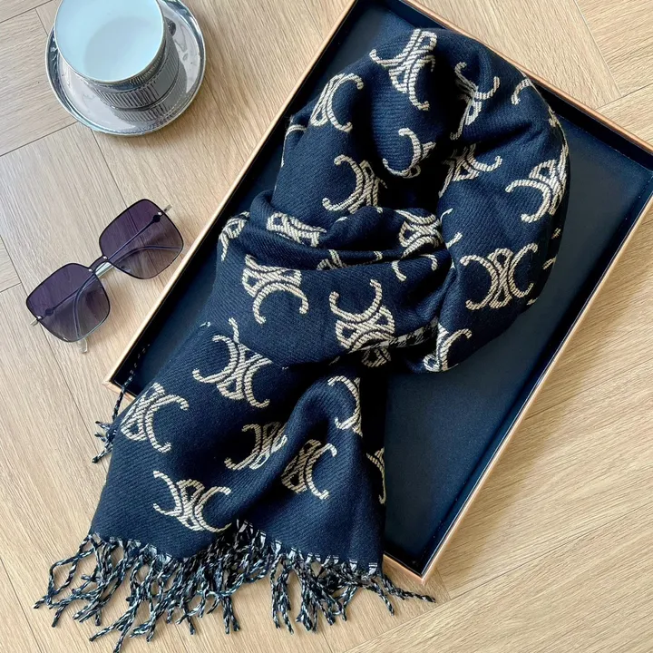 スーパーコピー セリーヌ マフラー