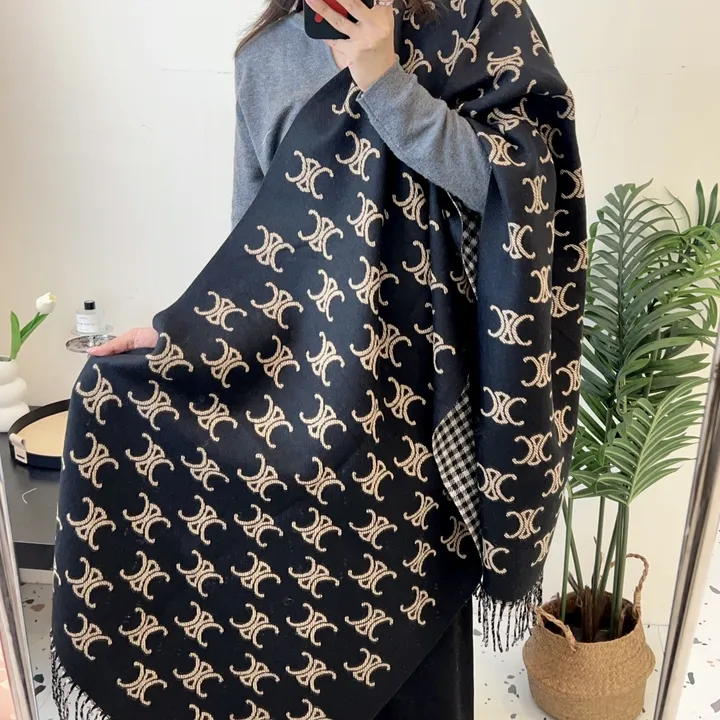 スーパーコピー セリーヌ マフラー