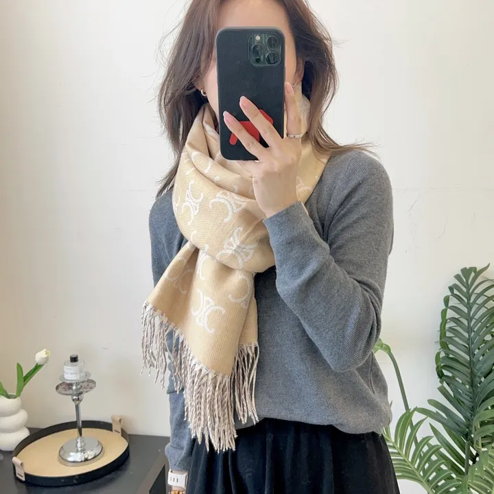 スーパーコピー セリーヌ マフラー