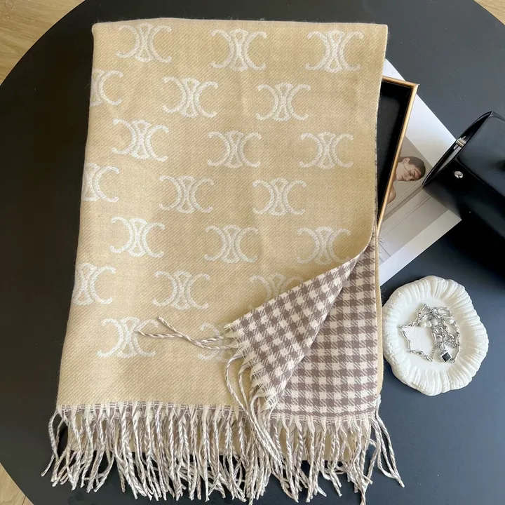 スーパーコピー セリーヌ マフラー