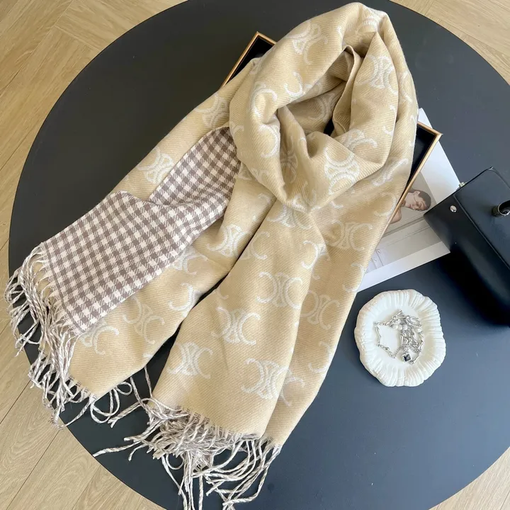 スーパーコピー セリーヌ マフラー