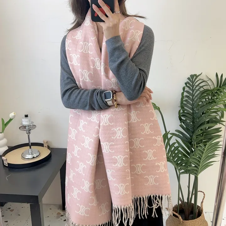 スーパーコピー セリーヌ マフラー