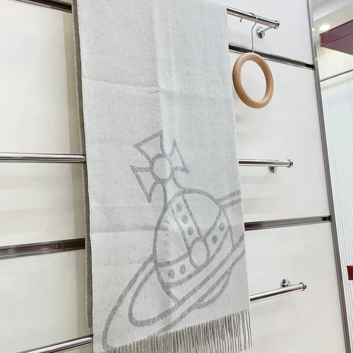 スーパーコピー ヴィヴィアン・ウエストウッド マフラー