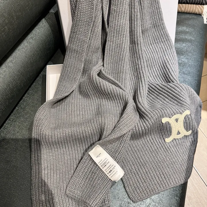 スーパーコピー セリーヌ マフラー