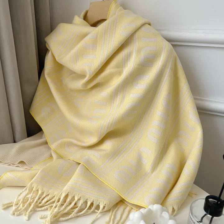 スーパーコピー ミュウミュウ マフラー