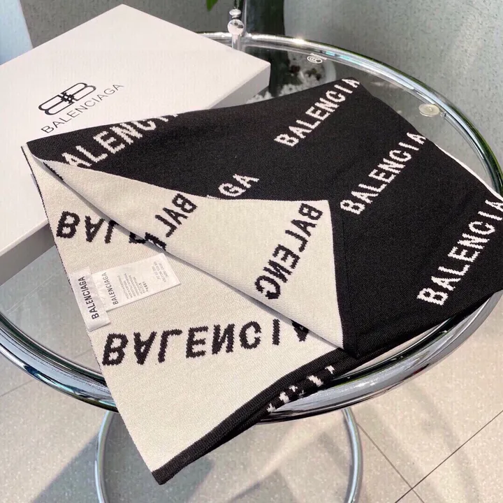 スーパーコピー バレンシアガ マフラー