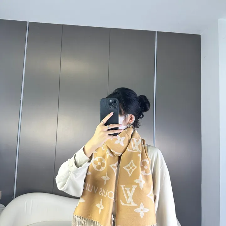 スーパーコピー ルイヴィトン マフラー