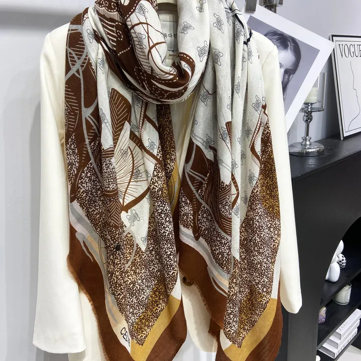 スーパーコピー セリーヌ マフラー