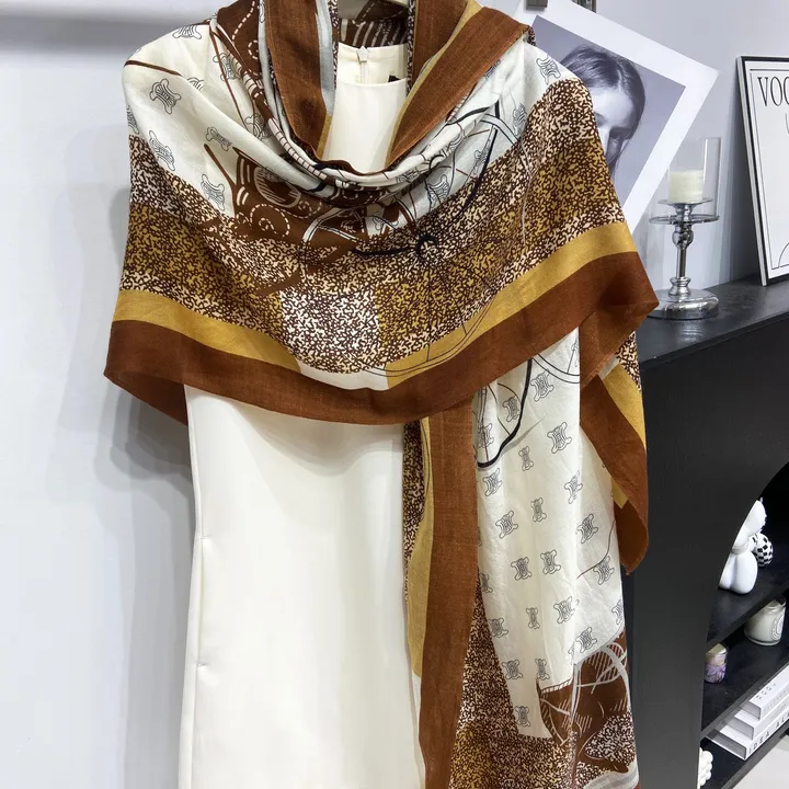 スーパーコピー セリーヌ マフラー