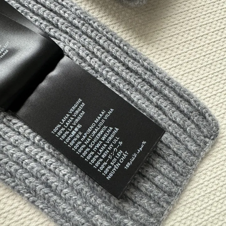 スーパーコピー ミュウミュウ マフラー