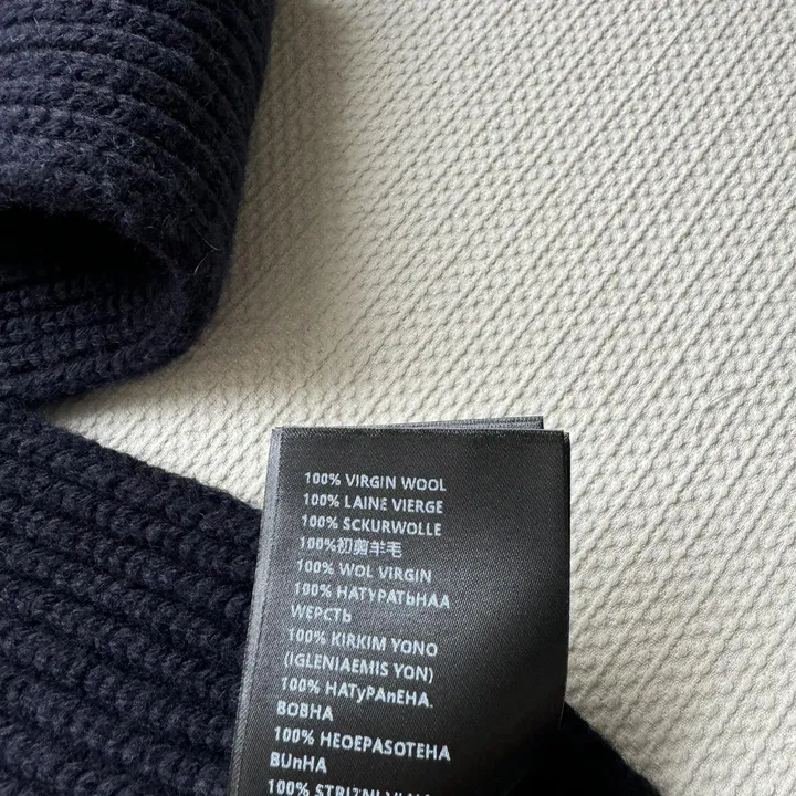 スーパーコピー ミュウミュウ マフラー