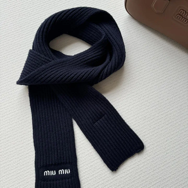 スーパーコピー ミュウミュウ マフラー