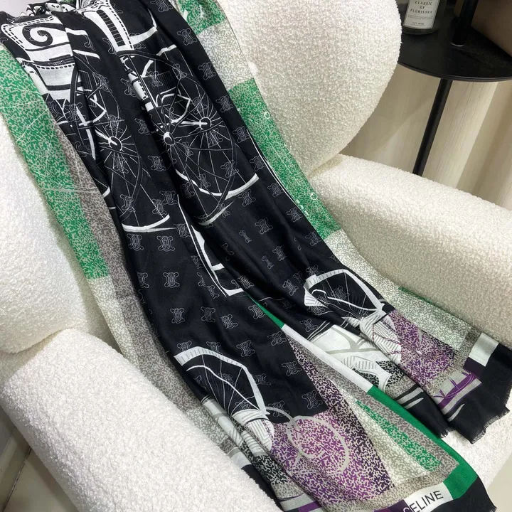 スーパーコピー セリーヌ マフラー