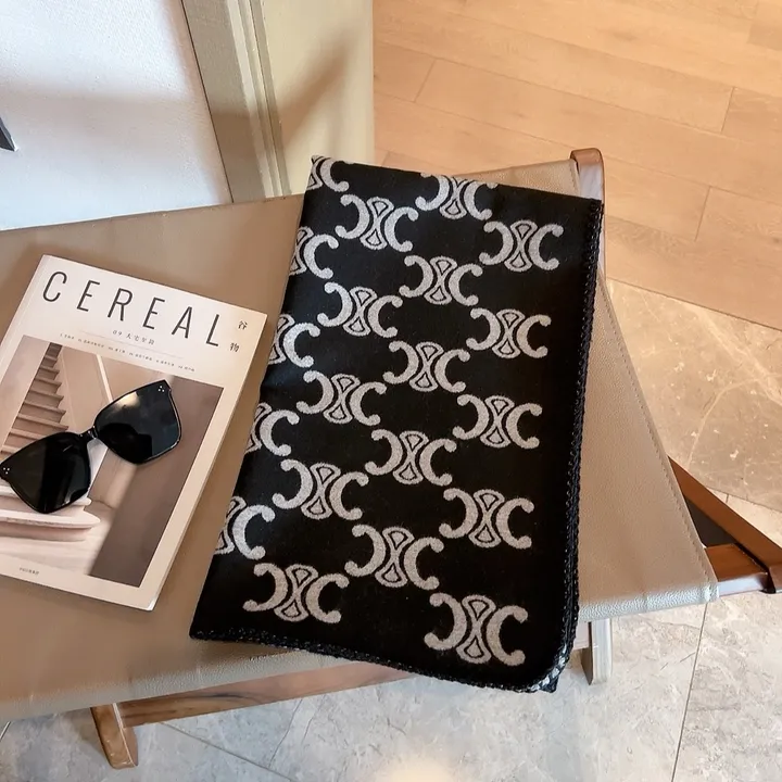 スーパーコピー セリーヌ マフラー