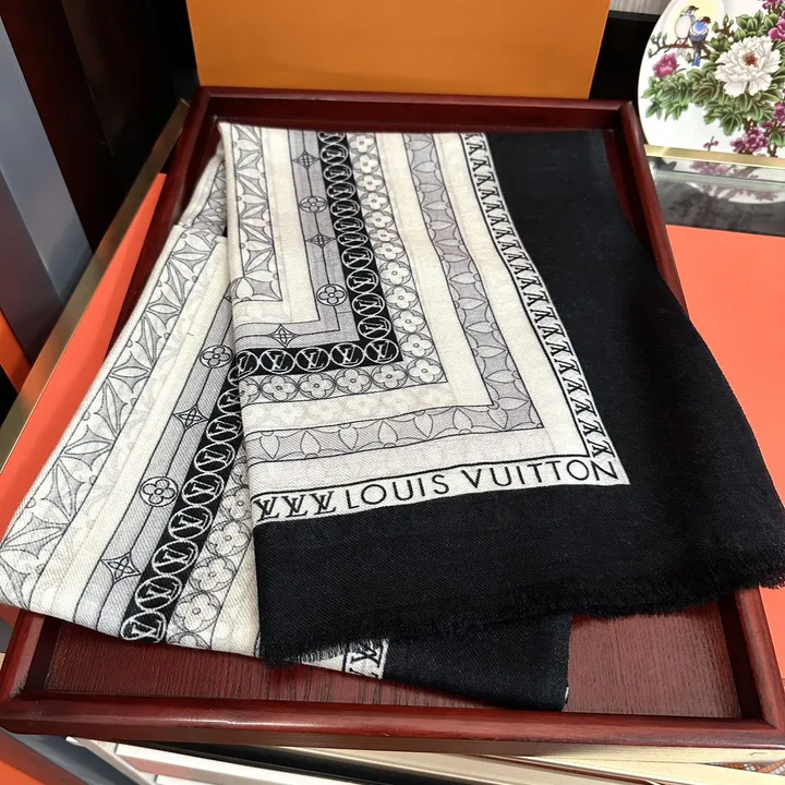 スーパーコピー ルイヴィトン マフラー