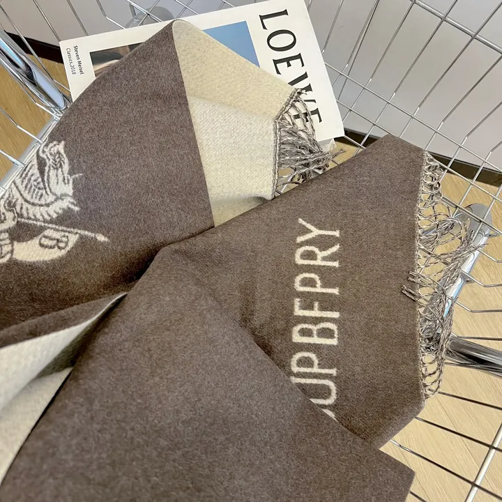 スーパーコピー バーバリー ス マフラー