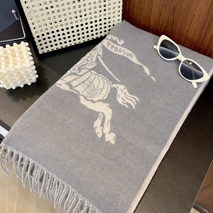 スーパーコピー バーバリー ス マフラー