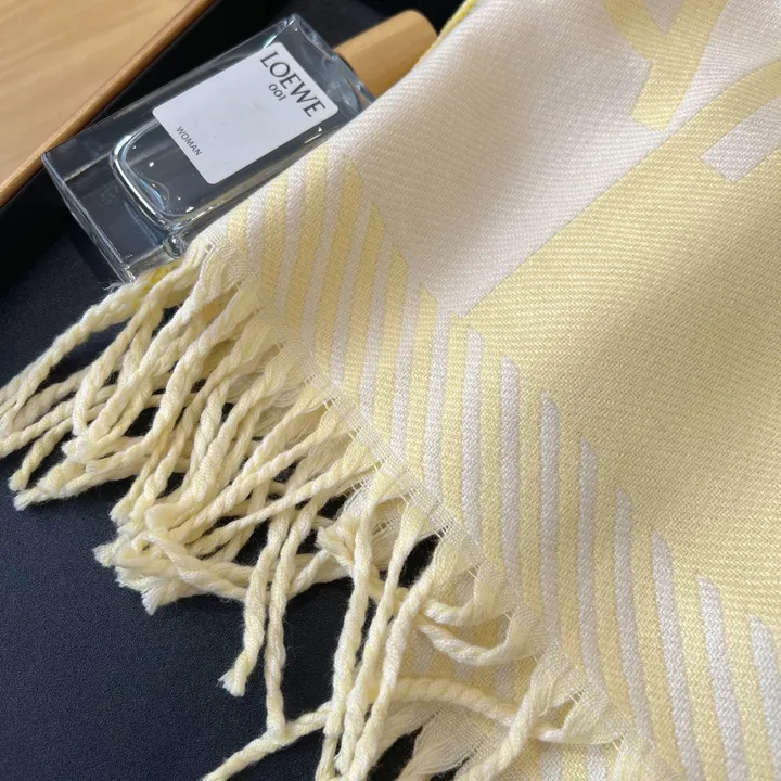 スーパーコピー シャネル マフラー