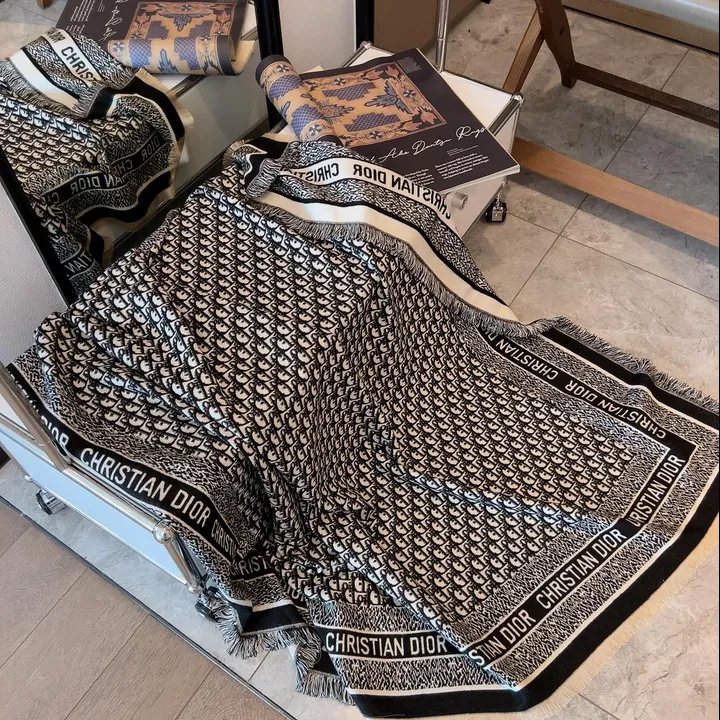 スーパーコピー ディオール マフラー