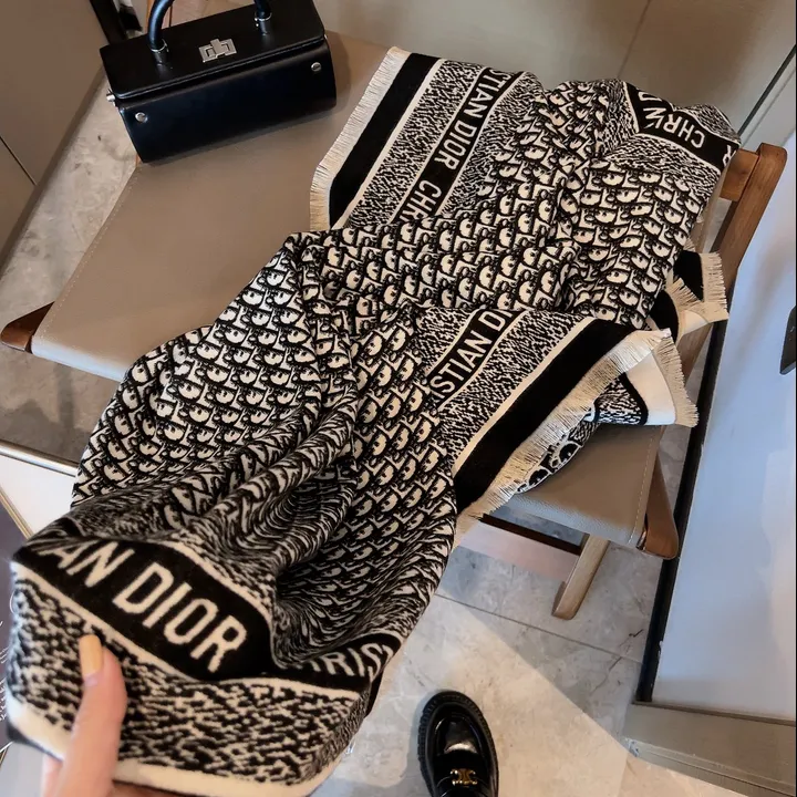 スーパーコピー ディオール マフラー